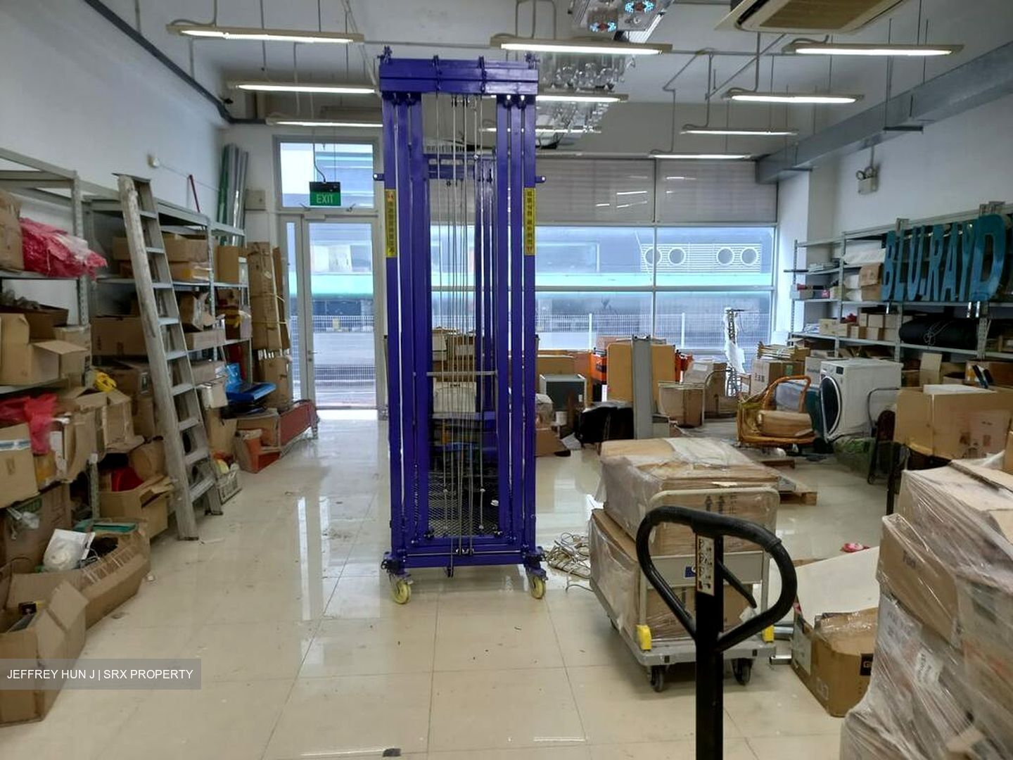 Hola Centre (D14), Factory #515221491